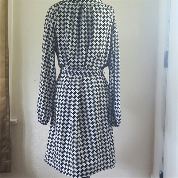Mud Pie Long Sleeved black and White Dress Medium - Picture 2 of 3